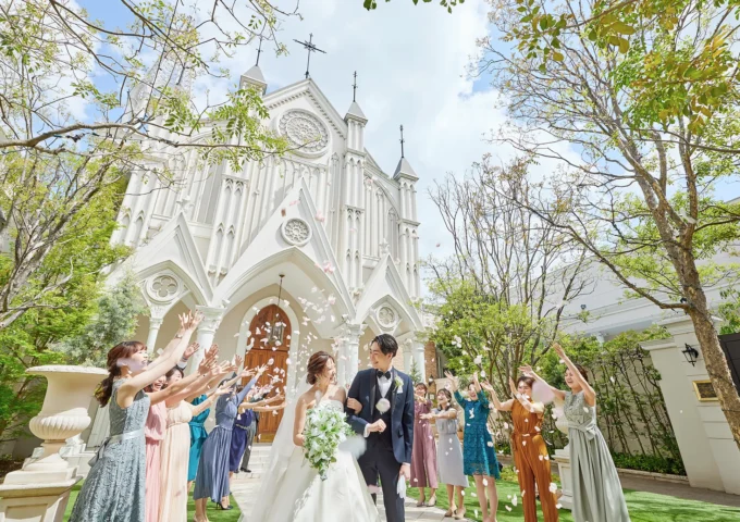 少人数結婚式って何？普通の結婚式との違いや特徴をわかりやすく解説