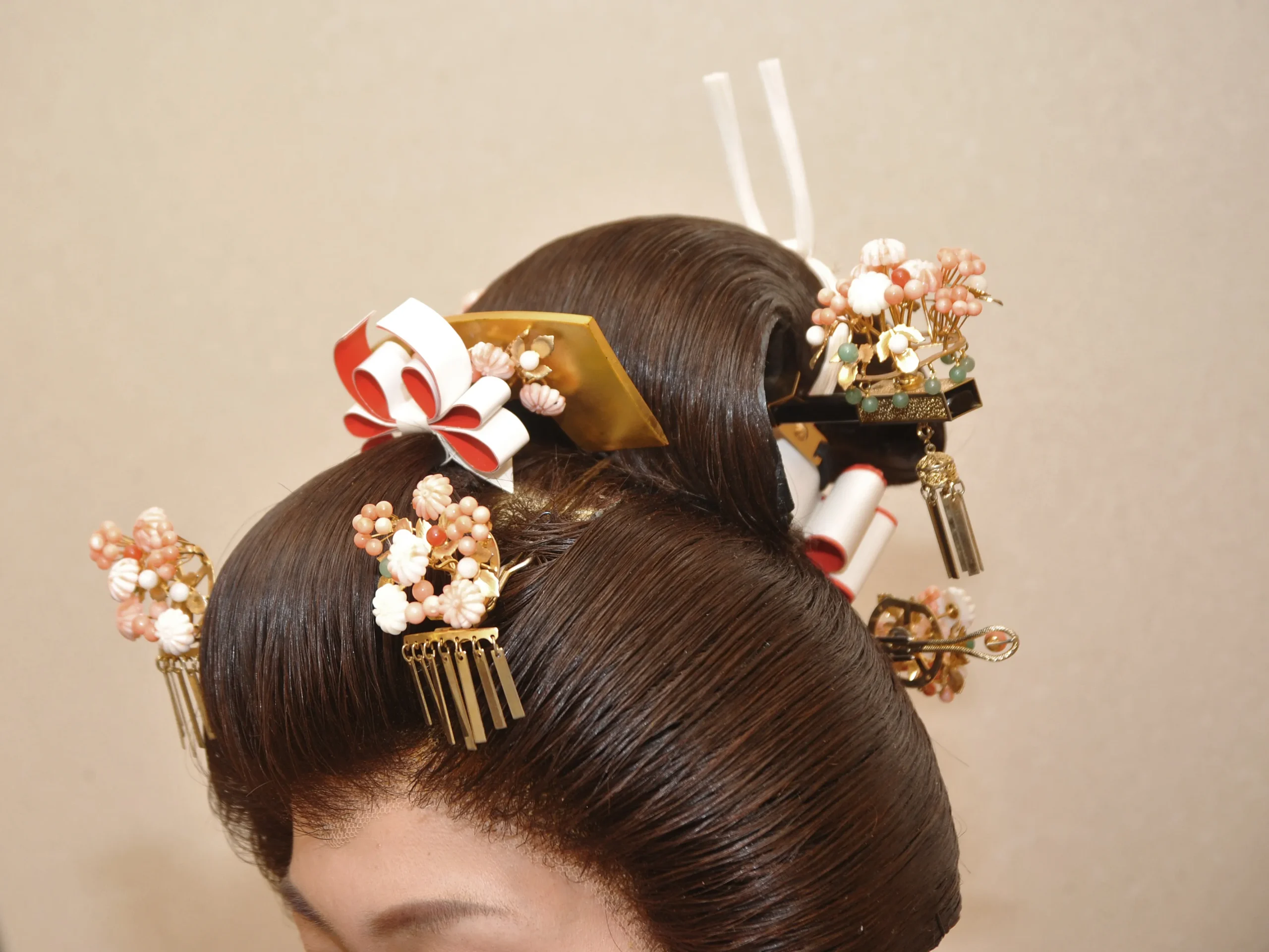 フォト婚の髪型どうする？ドレス・和装に合う写真映えヘアスタイル案