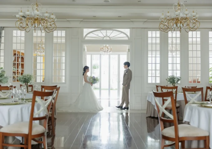 家族婚の費用相場はいくら？自己負担額の目安と節約のコツを解説