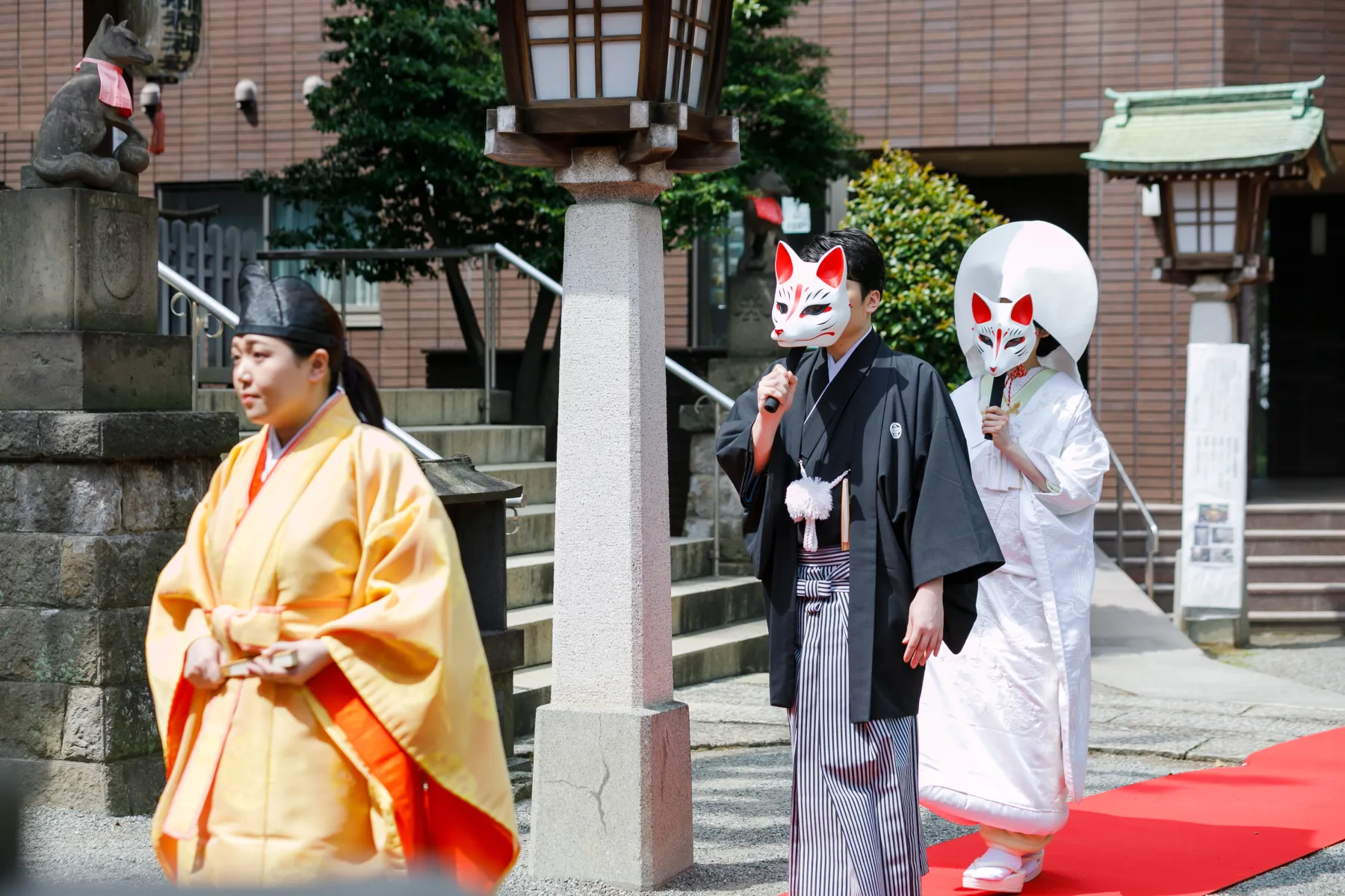 独創的な狐の嫁入り参進演出が可能