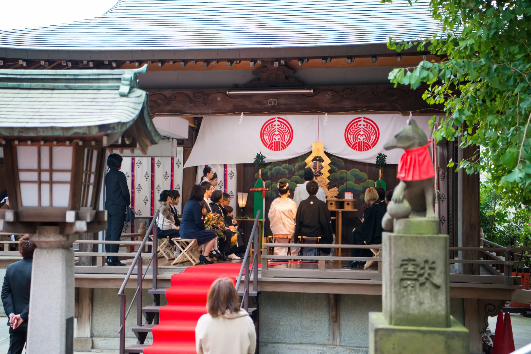 本殿と舞殿から選べる神前式会場