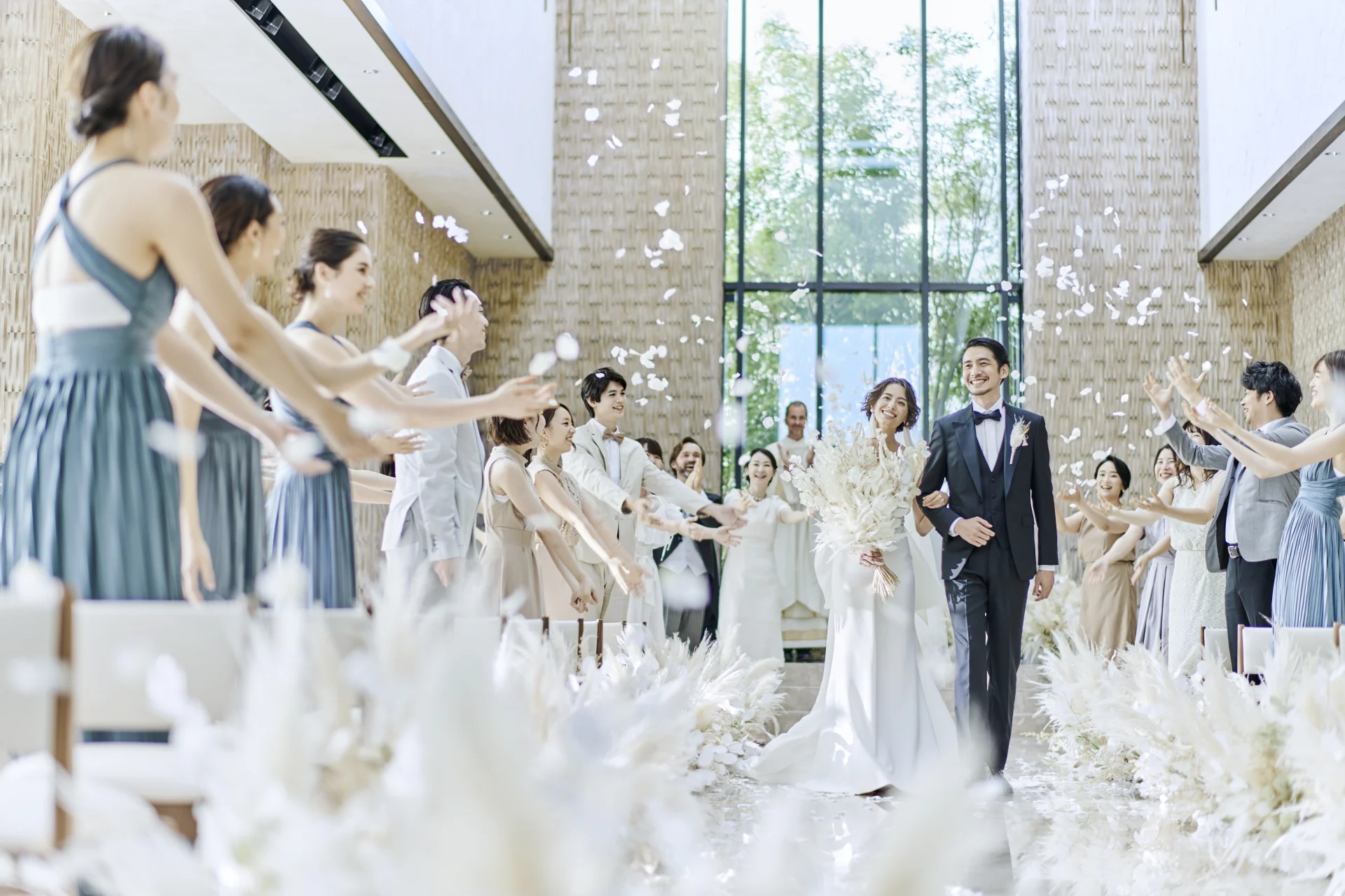 【国際アワード受賞*ラグジュアリーホテル】NYデザイナーズ空間で洗練された結婚式