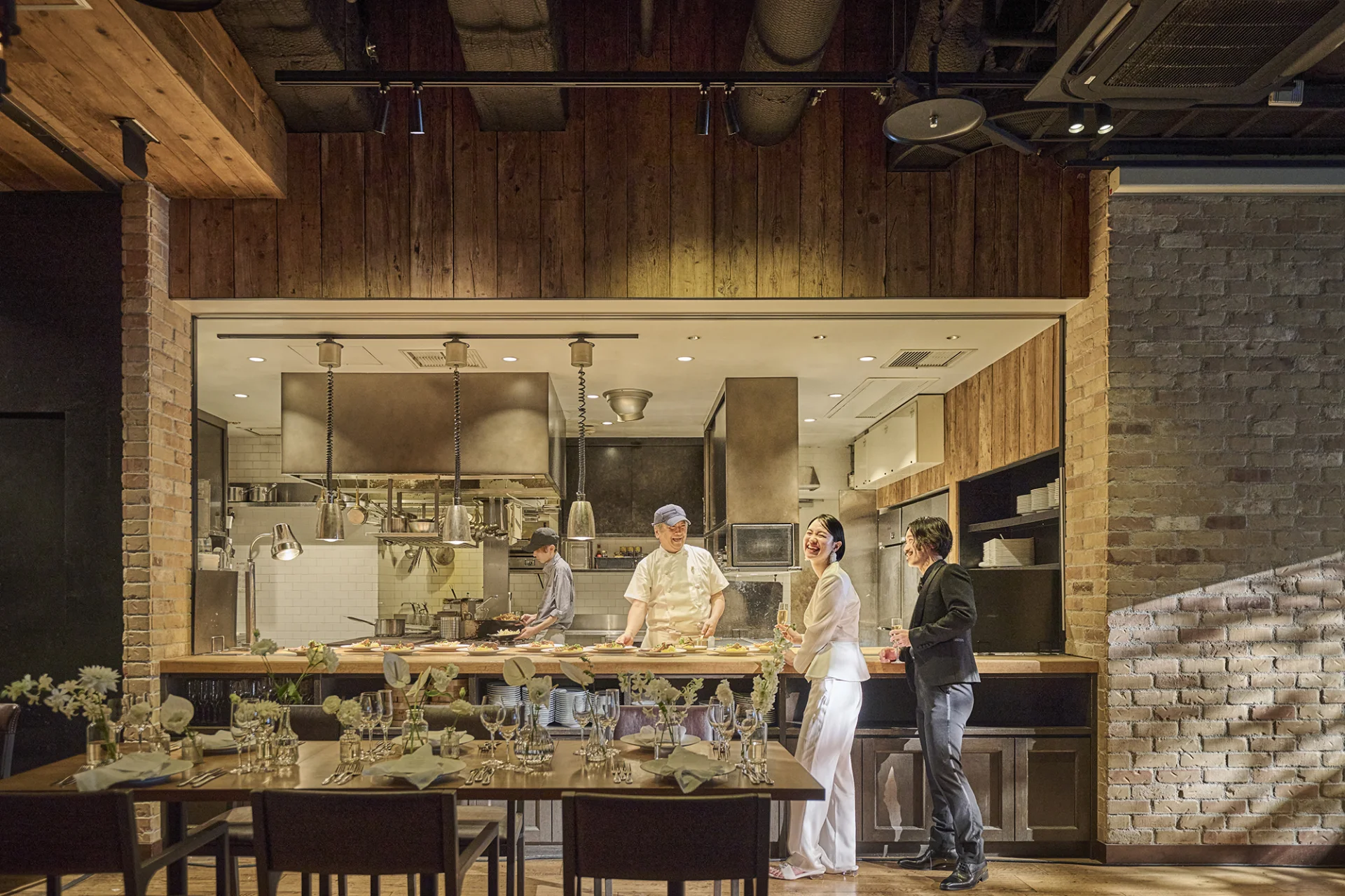 CEDAR THE CHOP HOUSE & BAR(セダー ザ チョップハウスアンドバー)