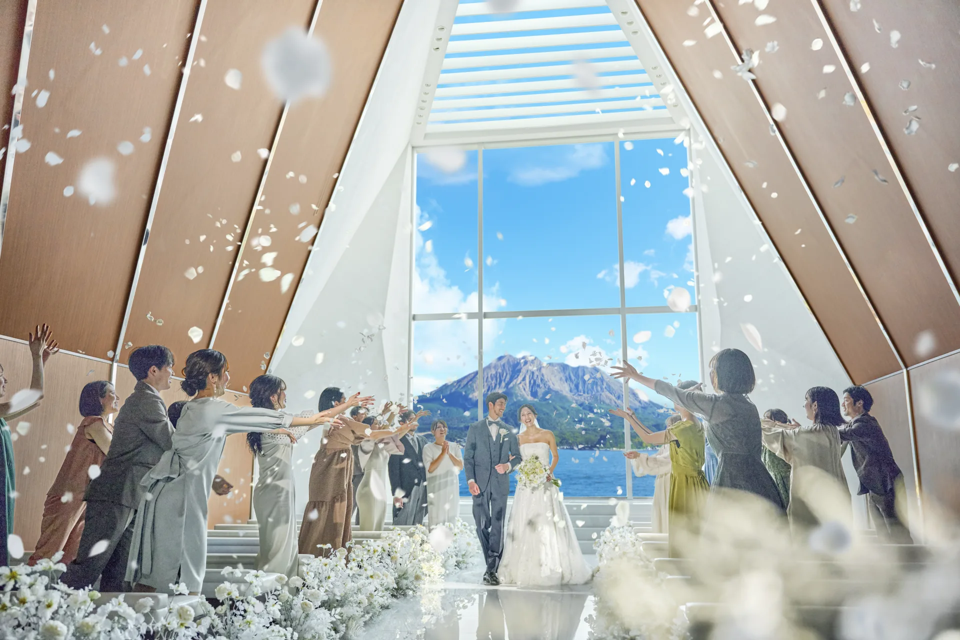 THE BAYSUITE SAKURAJIMA TERRACE