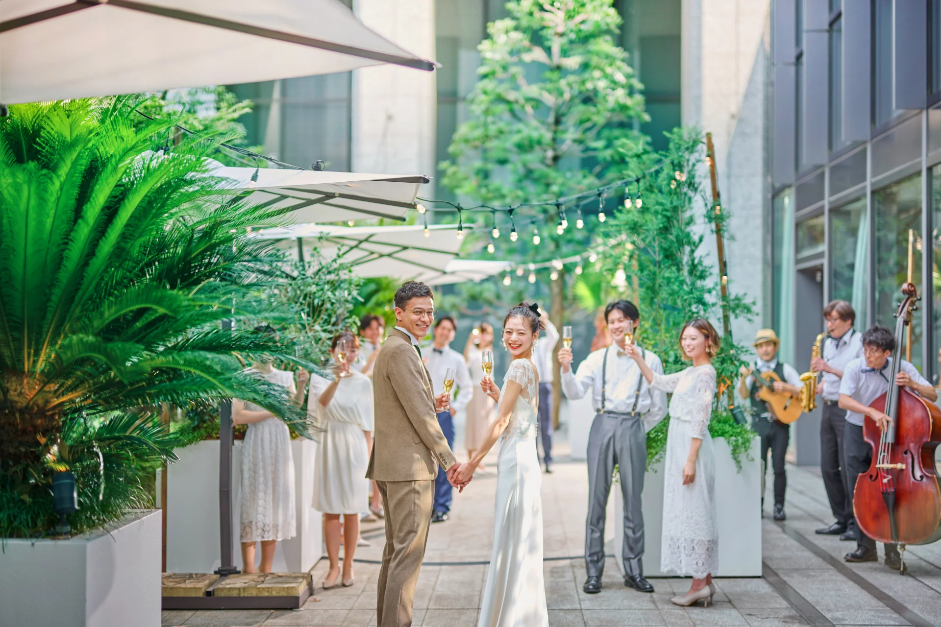 Los Angeles balcony（ロサンジェルスバルコニー テラスレストラン＆ムーンバー）
