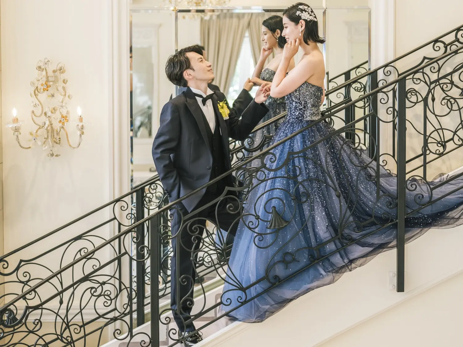 結婚式のカラードレス人気色トップ7！色の意味やおすすめブランドを紹介