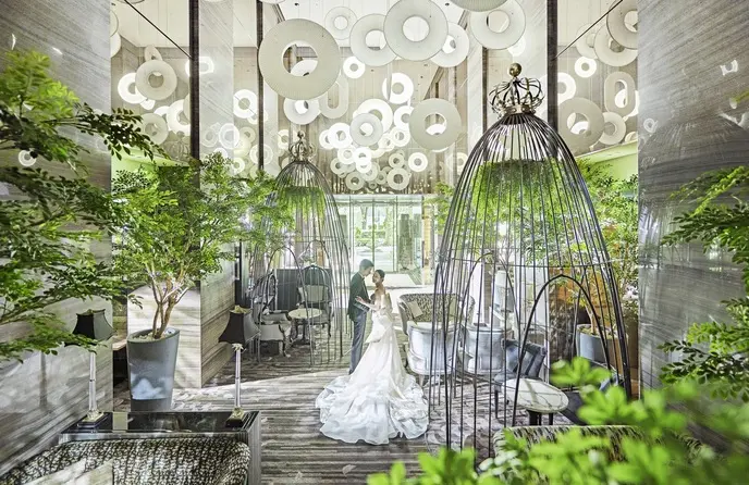 ザ ストリングス 表参道