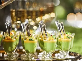 ザ ストリングス 表参道