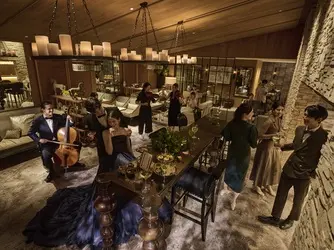 ザ ストリングス 表参道