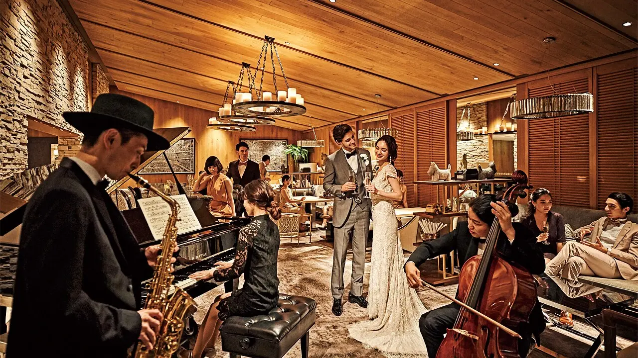 ザ ストリングス 表参道