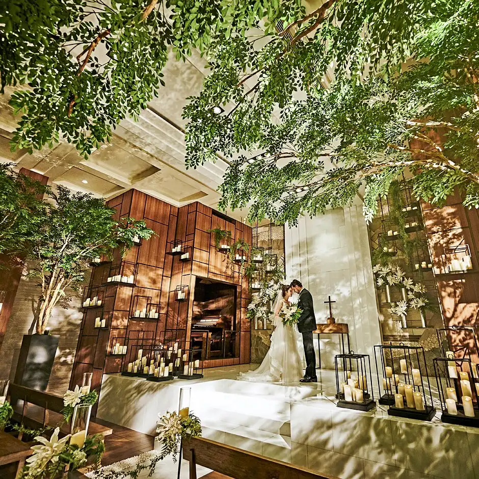 ザ ストリングス 表参道