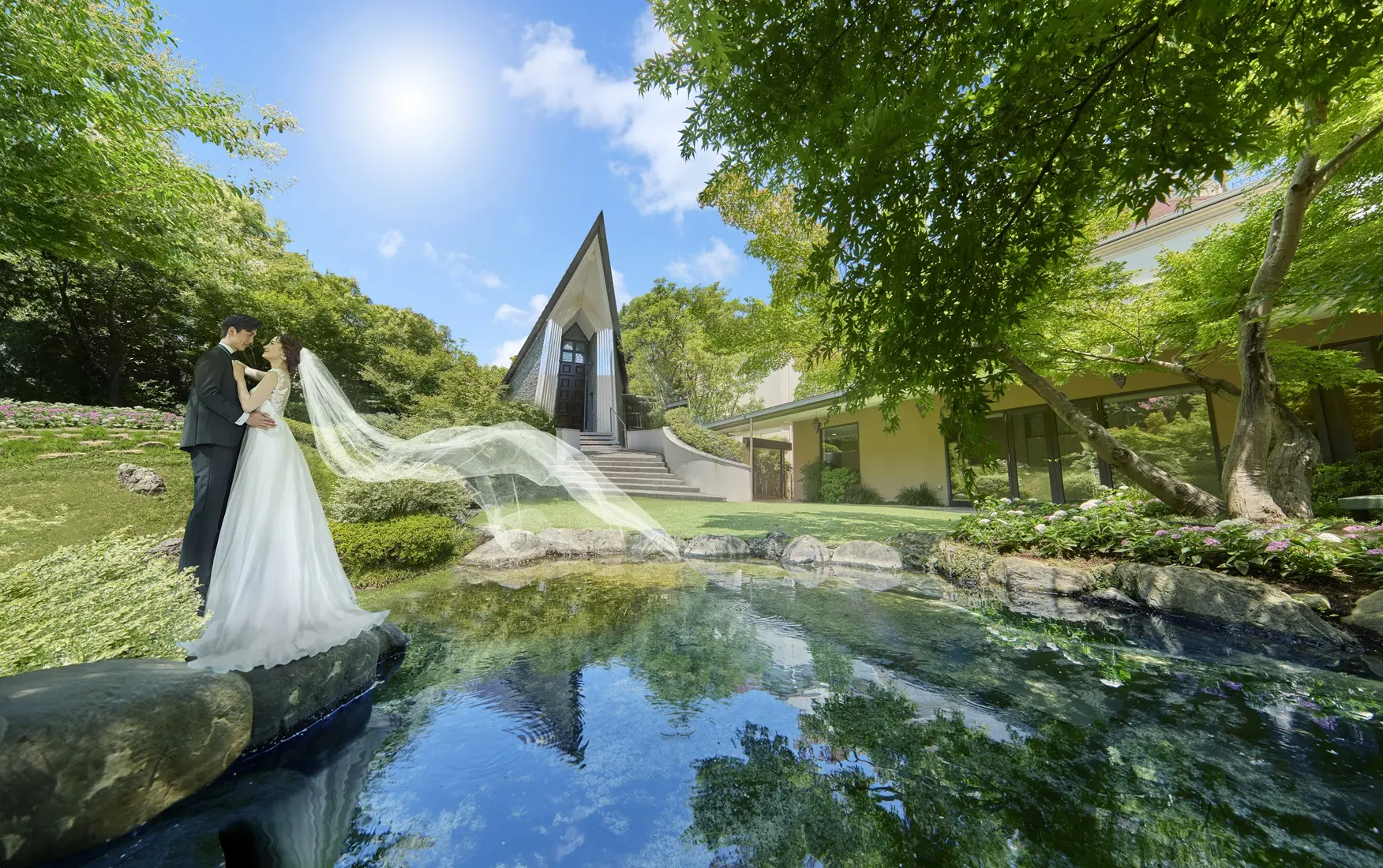 2000坪の広大な緑・空・水を貸切にしたガーデン