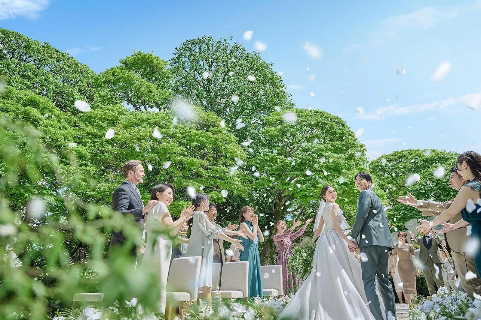 都内では数少ない【ガーデン挙式】が可能。