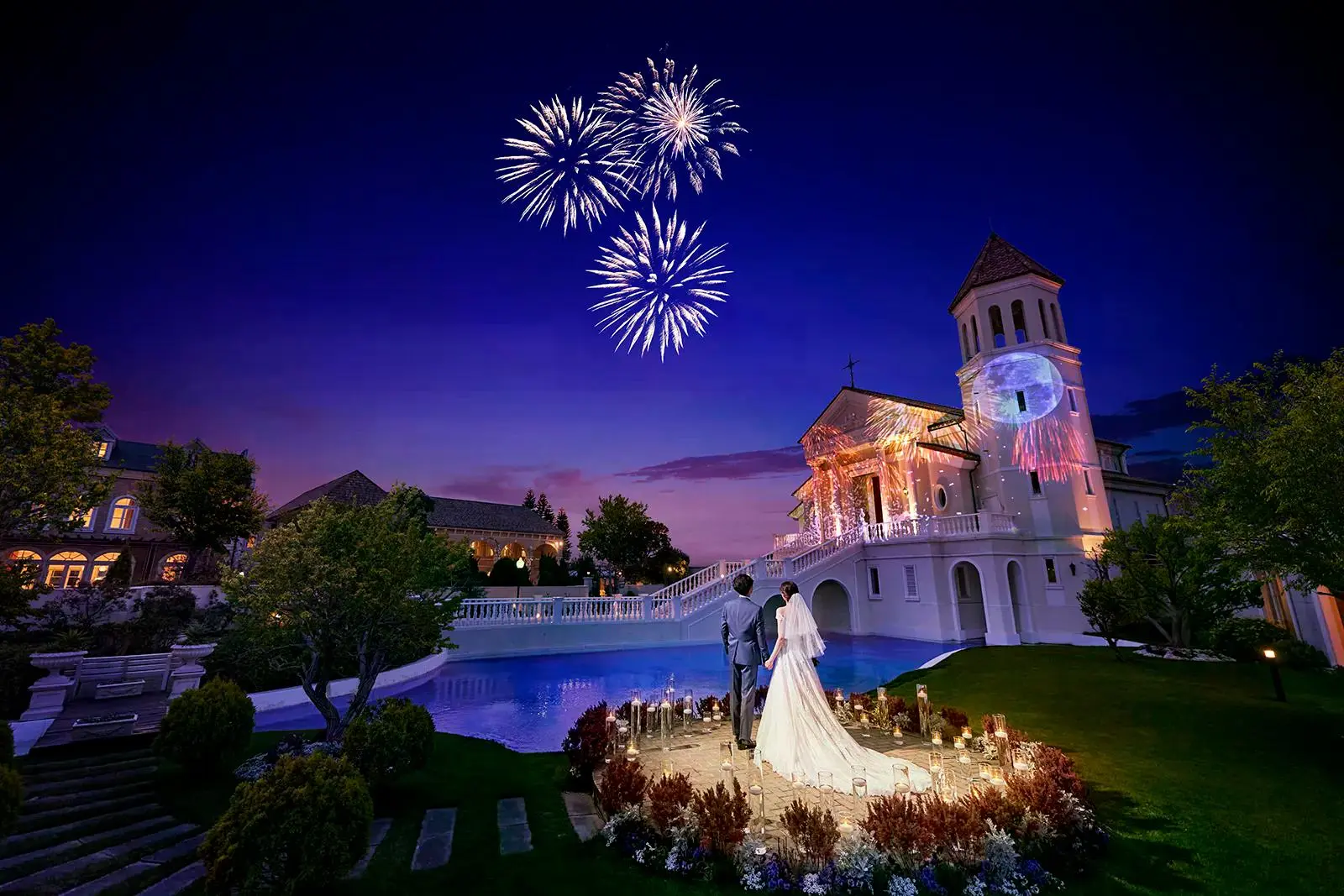 夕刻やナイトタイムも美景が彩る