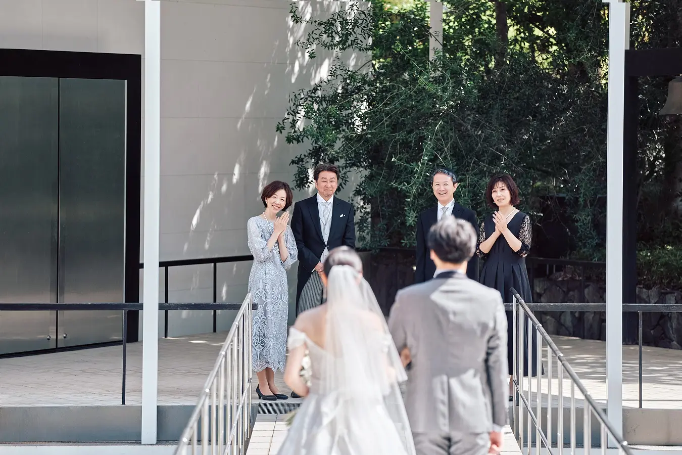 お二人の晴れ姿を一番大切な方にお披露目