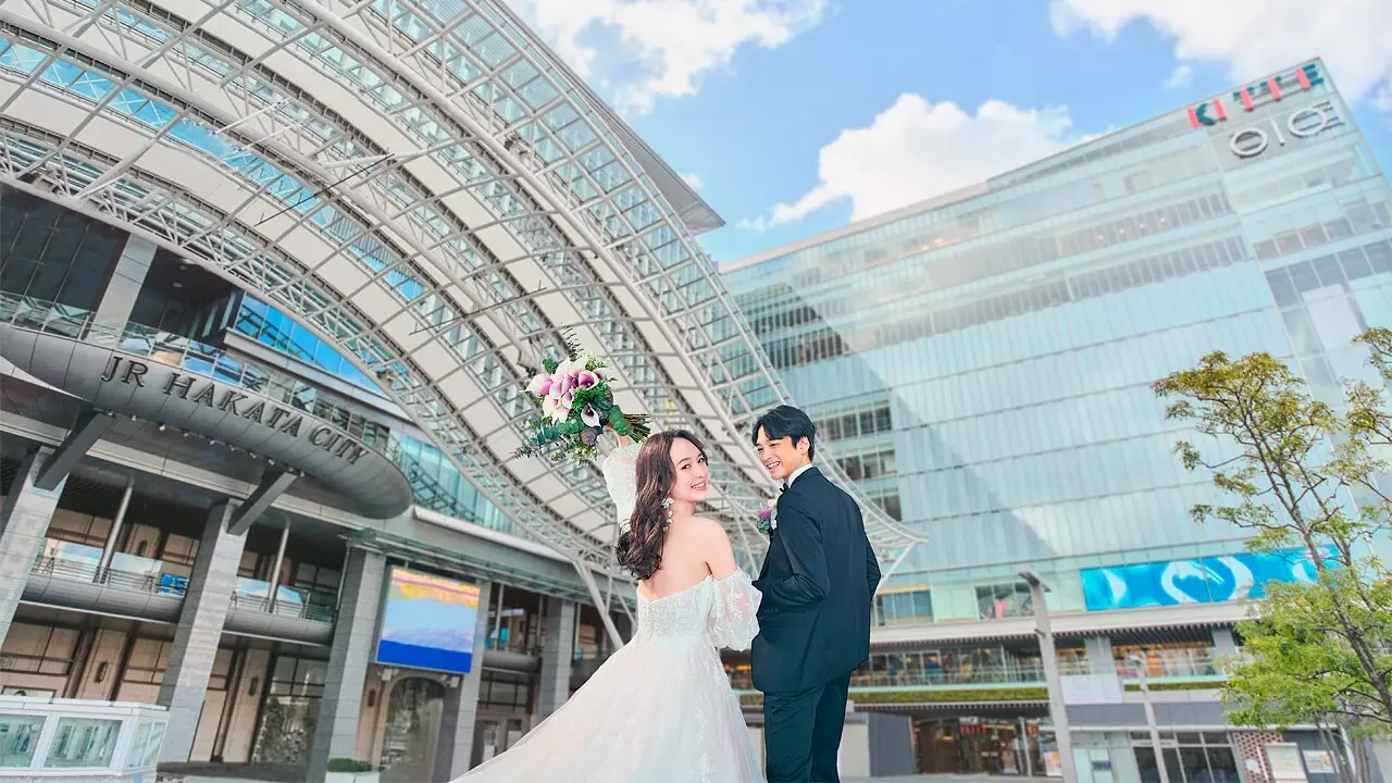 ザ ストリングス 博多