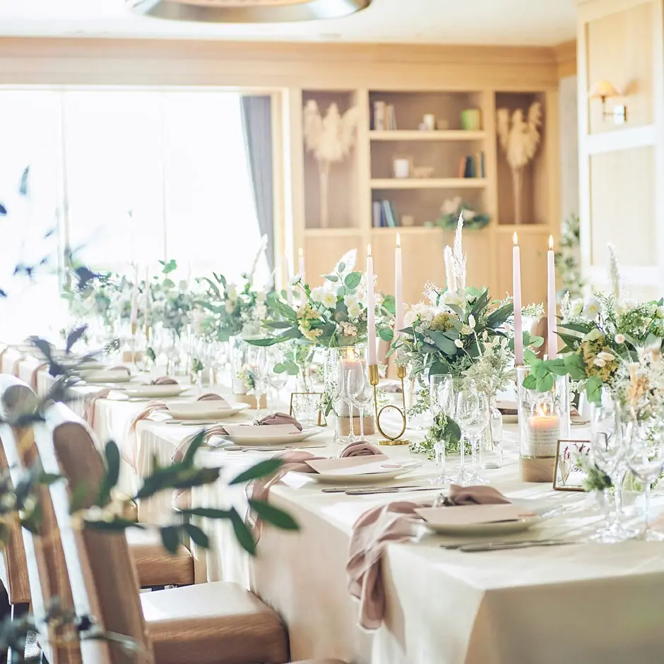 ザ ストリングス 博多