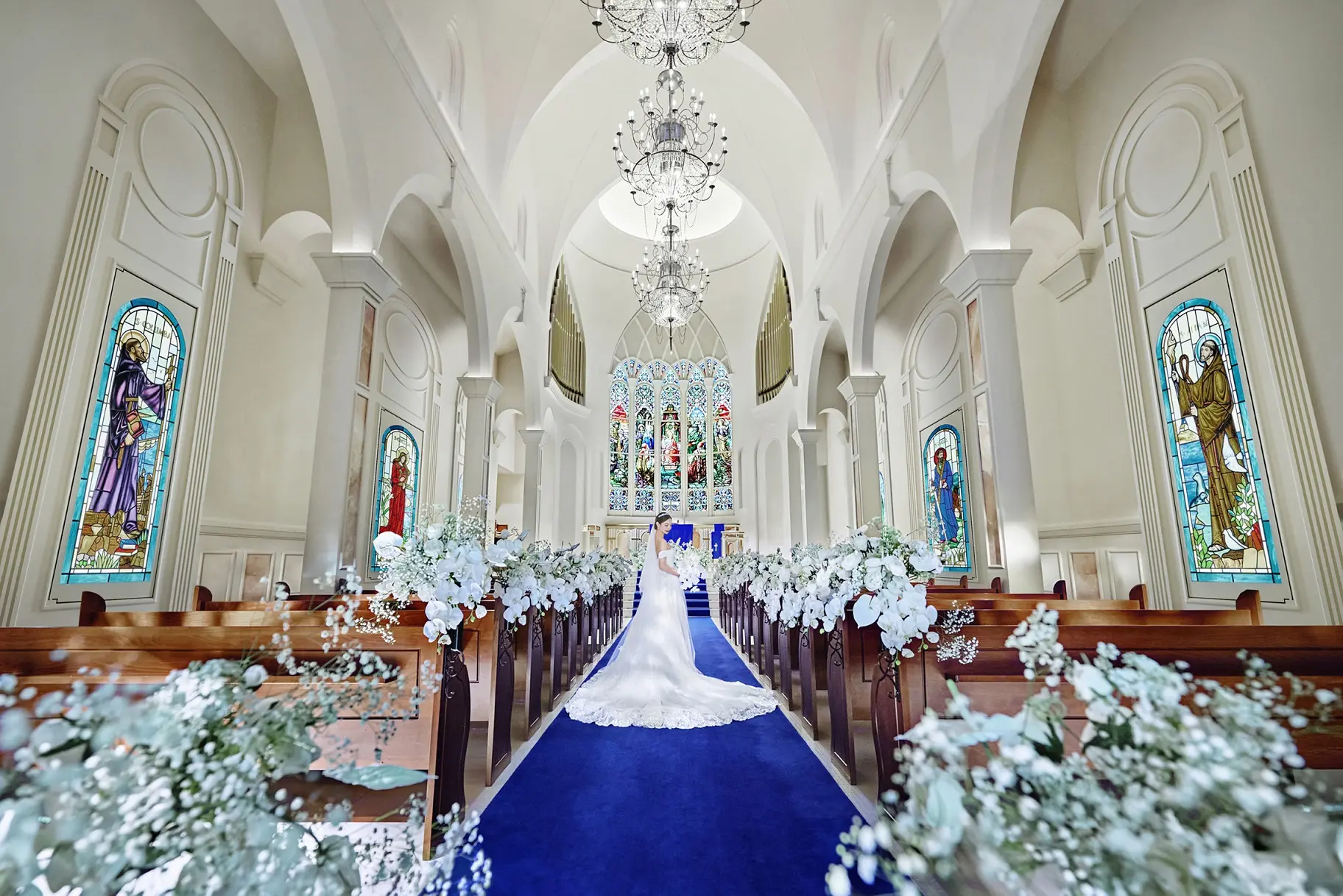 伝統受け継ぐ本格大聖堂で、ふたりと家族の記憶に残る正統派挙式