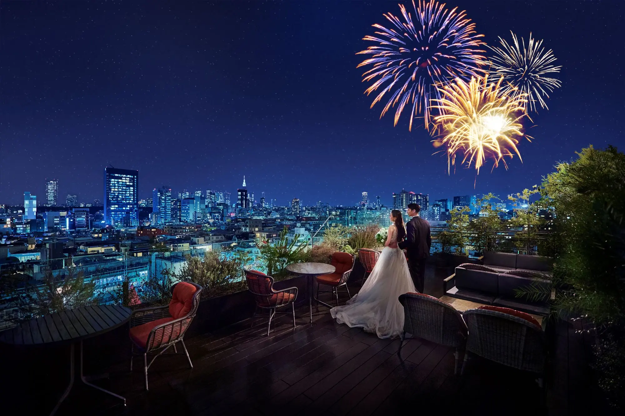 ルーフトップから見れる都心の夜景が、おふたりのパーティーをよりロマンティックに