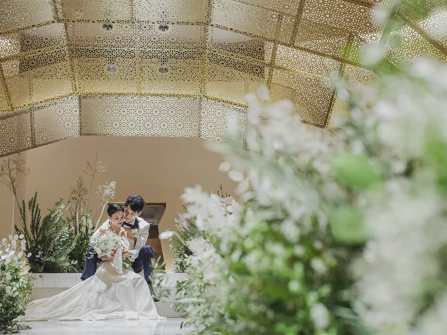 まるでレースに包まれたかのような幻想的な空間