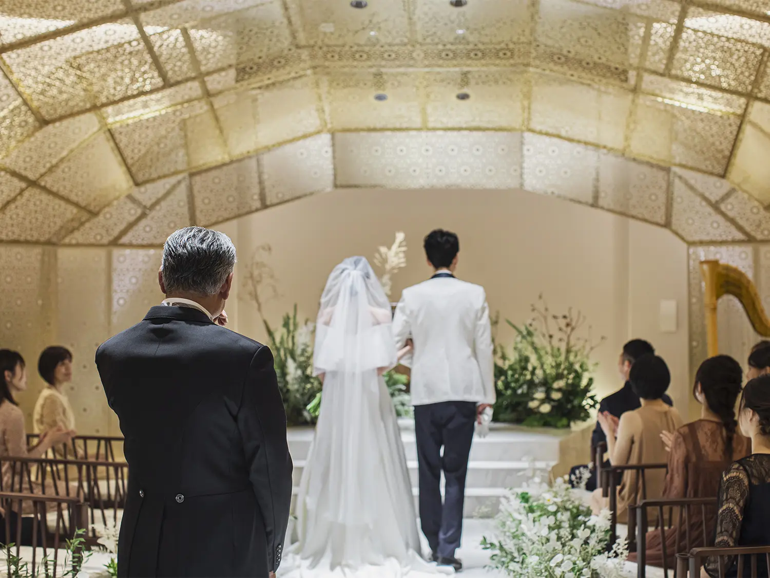 大切な人たちに見守られながら未来への誓いを