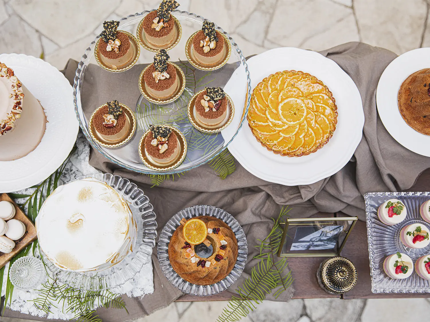 テーマに合わせたケーキやデザートを提案。ゲストにオリジナリティ溢れるおもてなしを