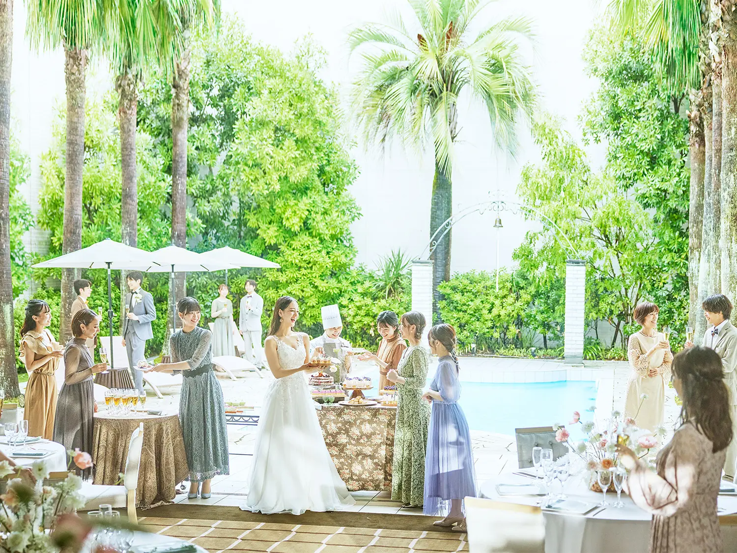 会場と専用ガーデンとは大きな扉を開け放てばひと続きに