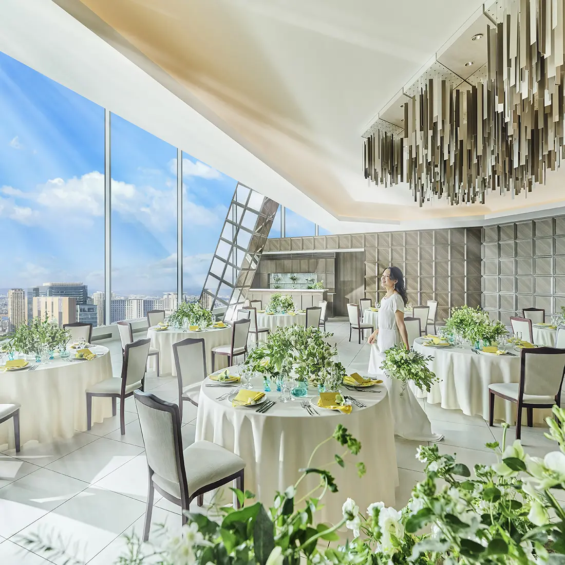 フロア貸切のオーダーメイドウエディング