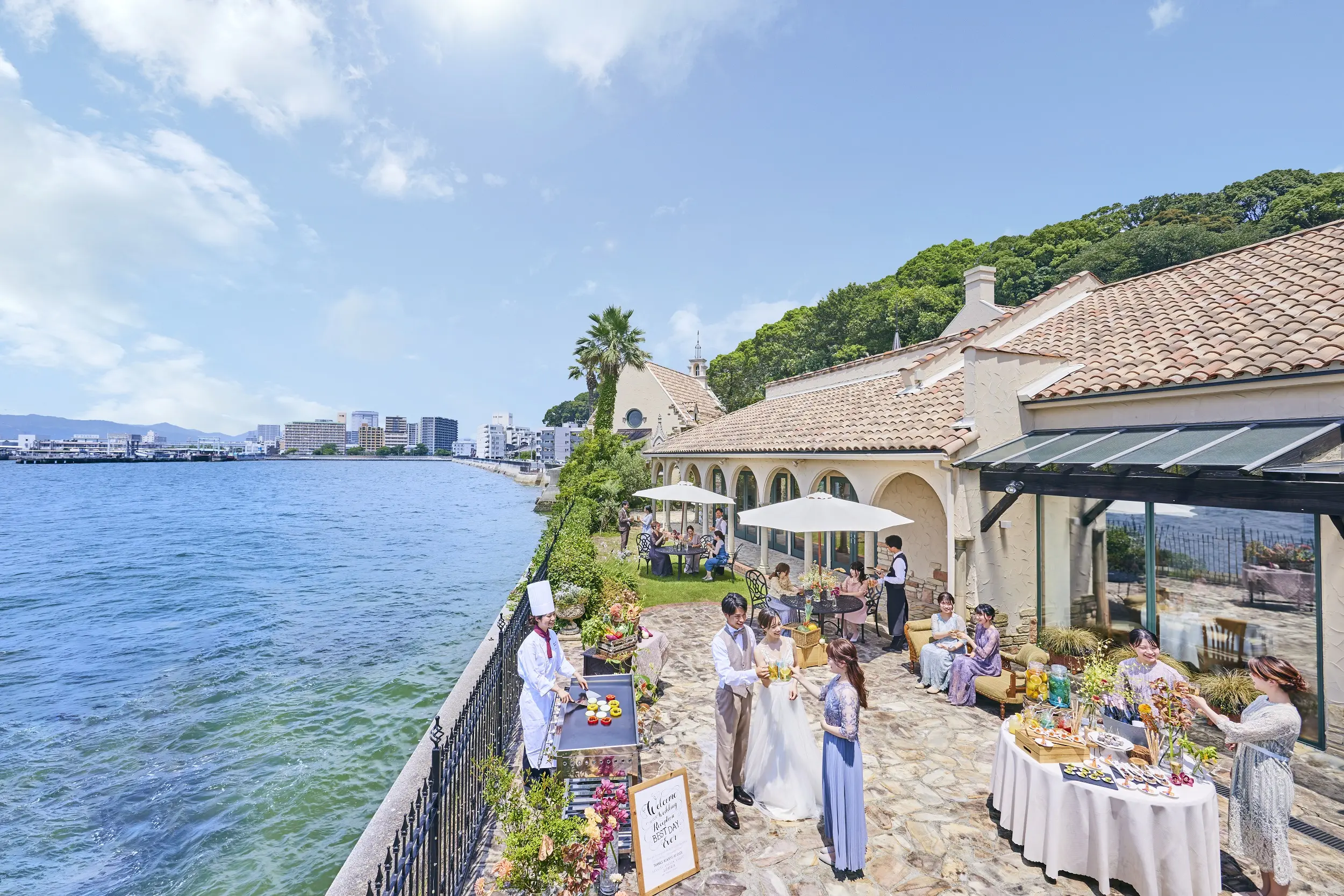 波音と潮風に心が安らぐ、開放感に包まれる海辺のリゾート空間