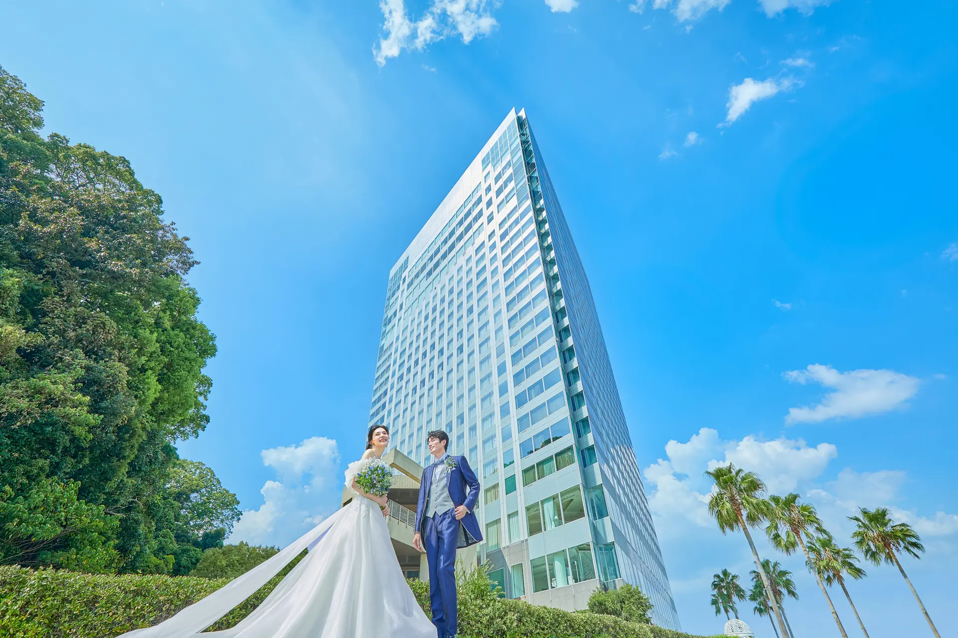 広島駅からの往復送迎バスをプレゼント。